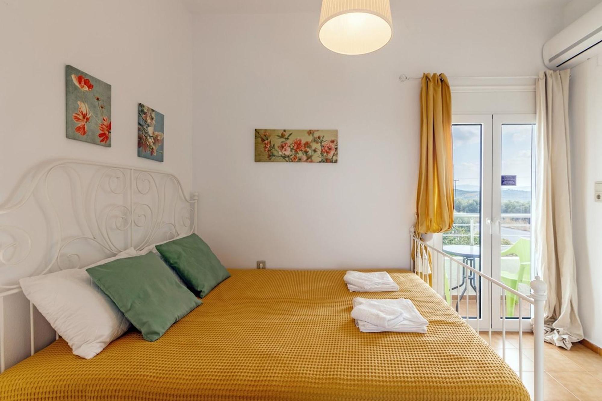 Amazing Villa Chrysanthi With Private Pool In Heraklion Epano Vathia Ngoại thất bức ảnh