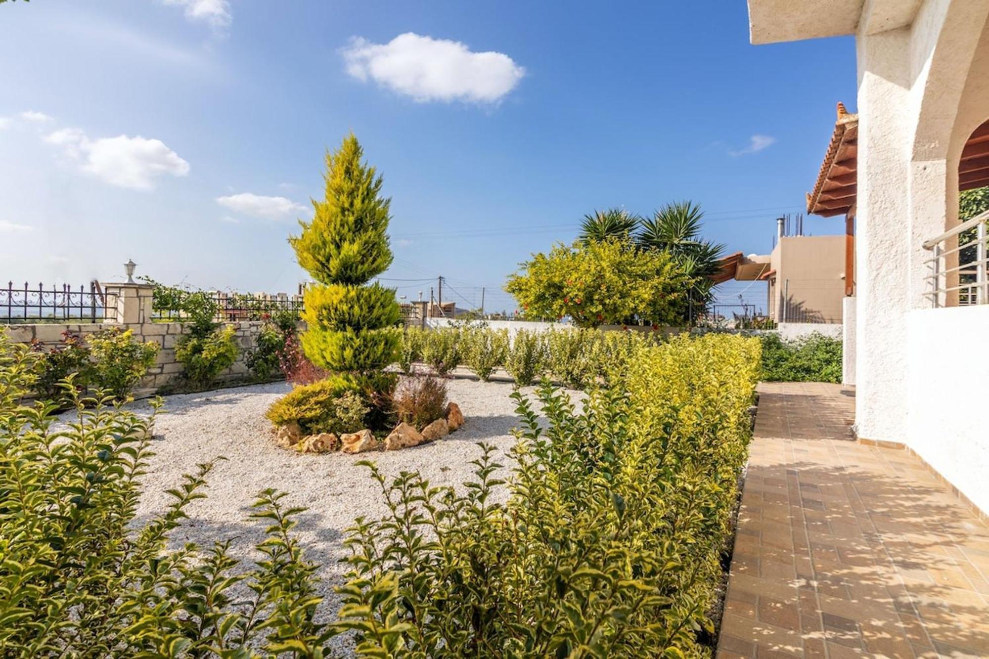 Amazing Villa Chrysanthi With Private Pool In Heraklion Epano Vathia Ngoại thất bức ảnh